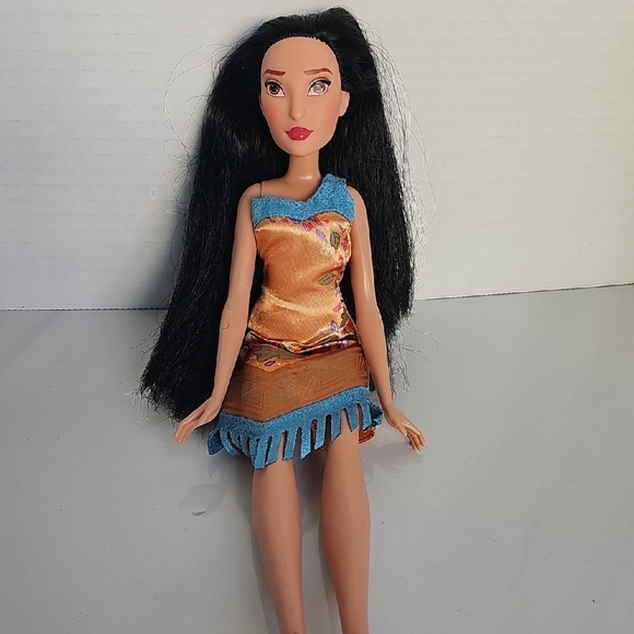 Disney Pocahontas Doll - Picture 5 of 5
